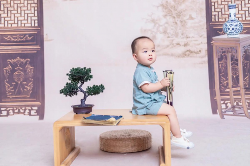 长兴宝宝几个月可以笑出声